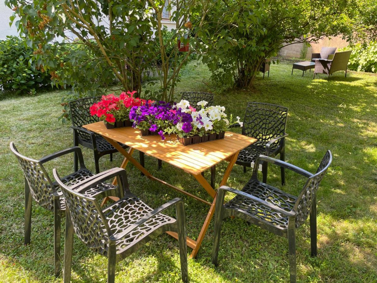 Chambre Privee Vue Sur Le Jardin Proche Centre Ville Besançon Dış mekan fotoğraf
